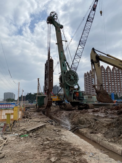 成槽機-荔灣1024地塊地連墻施工